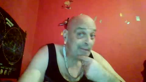 Snapshot of qwertyuiop22348015 chatting on 4, 4, 2026 qwertyuiop22348015 online show from 4, 4, 2026