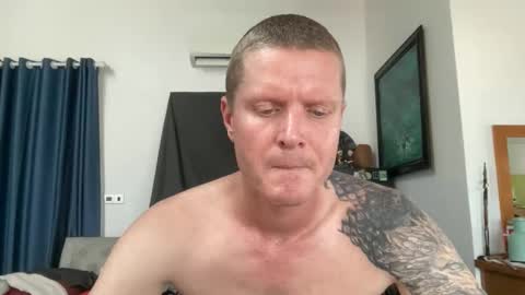 rabbit_eyes69 online show from 10, 4, 2026