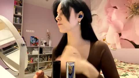 Snapshot of rachaltalib chatting on 13, 11, 2025 Ari online show from 13, 11, 2025