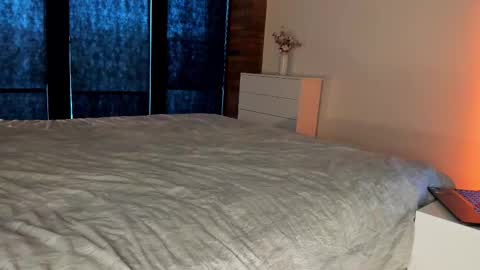 Sherryl online show from 28, 10, 2025