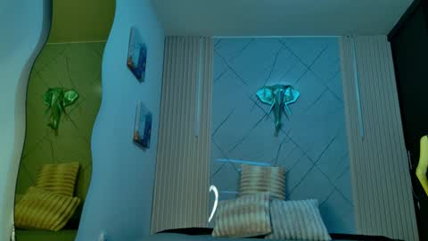 rachel_rivera99 online show from 19, 9, 2025