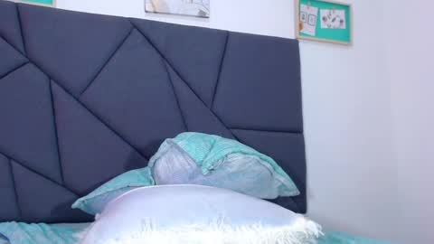 Snapshot of rachelbrown_ chatting on 27, 12, 2024 MALIKA Z online show from 27, 12, 2024