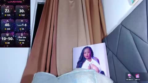 Snapshot of rachelbrown_ chatting on 15, 10, 2025 MALIKA Z online show from 15, 10, 2025