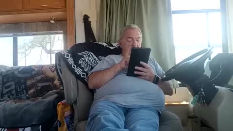 Snapshot of radiomantim chatting on 21, 4, 2026 Radioman for fun online show from 21, 4, 2026
