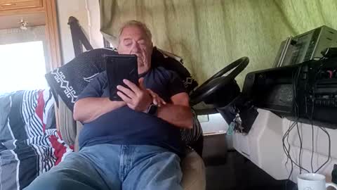 Snapshot of radiomantim chatting on 27, 4, 2026 Radioman for fun online show from 27, 4, 2026