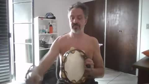 Big Uncle Jungle online show from 2, 12, 2025