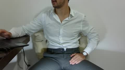 Snapshot of rafaelssk chatting on 11, 3, 2025 elenacam online show from 11, 3, 2025