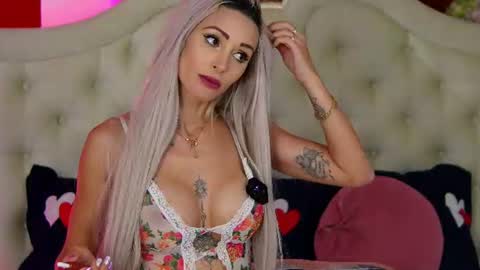 Monica  online show from 20, 7, 2026