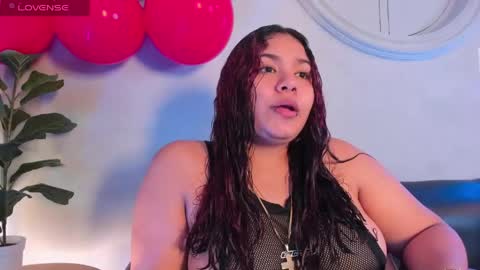 raichell_sweet_curvy online show from 10, 6, 2026