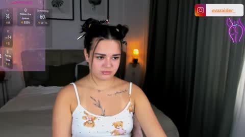 Snapshot of raidereva_ chatting on 5, 6, 2026 Eva online show from 5, 6, 2026