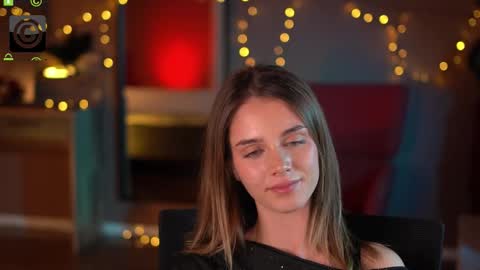 Snapshot of raisadoll chatting on 13, 12, 2025 Raisa online show from 13, 12, 2025