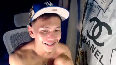 Snapshot of ralfhuge24 chatting on 8, 6, 2026 ralfhuge24 online show from 8, 6, 2026
