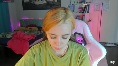 Snapshot of ramona_terner chatting on 2, 2, 2025 Ramona terner online show from 2, 2, 2025