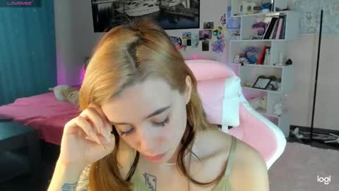 Snapshot of ramona_terner chatting on 17, 2, 2025 Ramona terner online show from 17, 2, 2025