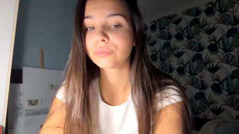 Snapshot of ranaeriveras chatting on 25, 10, 2025 ShyBerry online show from 25, 10, 2025
