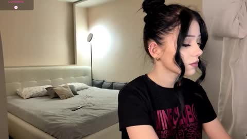 Luna online show from 3, 2, 2026