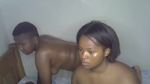 Snapshot of random_v chatting on 8, 2, 2026 random_v online show from 8, 2, 2026