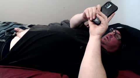 randomlybecause online show from 31, 3, 2026