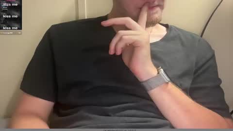 Snapshot of rap1d_anoma1es chatting on 6, 10, 2025 rap1d_anoma1es online show from 6, 10, 2025