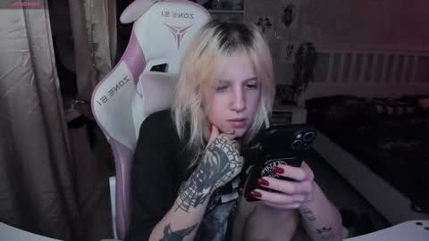 Snapshot of rapunzel_cute chatting on 9, 11, 2025 Rapunzel online show from 9, 11, 2025