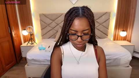 Raquel online show from 22, 3, 2026