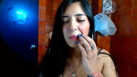 Snapshot of raven__purple chatting on 7, 11, 2025 raven__purple online show from 7, 11, 2025
