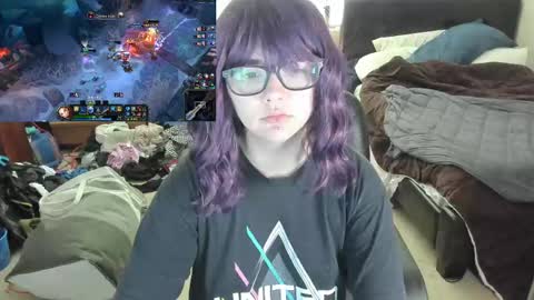 Snapshot of raven_moore_ chatting on 7, 10, 2025 raven_moore_ online show from 7, 10, 2025