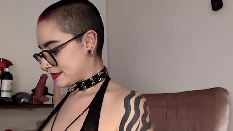 Snapshot of ravendarkness_ chatting on 18, 2, 2025 ravendarkness_ online show from 18, 2, 2025