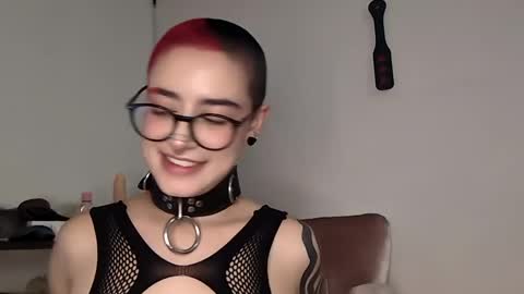 Snapshot of ravendarkness_ chatting on 20, 2, 2025 ravendarkness_ online show from 20, 2, 2025