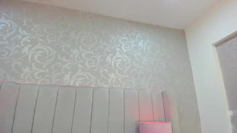 Ravenfox  online show from 12, 3, 2026