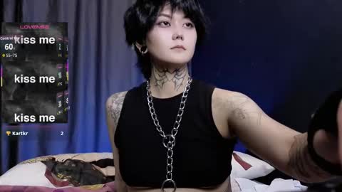 Snapshot of ravens_nest_ chatting on 17, 10, 2025 Raven online show from 17, 10, 2025