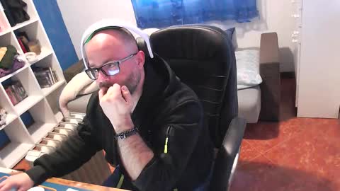 ravingr3d3 online show from 9, 3, 2026