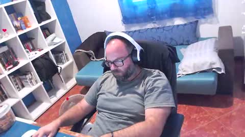Snapshot of ravingr3d3 chatting on 16, 7, 2026 ravingr3d3 online show from 16, 7, 2026