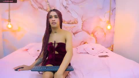 Snapshot of ravingxxmads chatting on 14, 1, 2025 kata online show from 14, 1, 2025