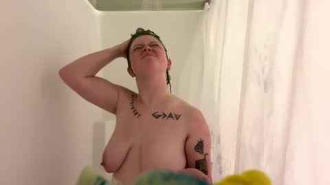 Snapshot of ravyn_xoxo chatting on 27, 12, 2024 Ravynn 3 online show from 27, 12, 2024