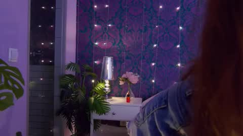 Snapshot of rawdare chatting on 18, 10, 2025 Lillian online show from 18, 10, 2025