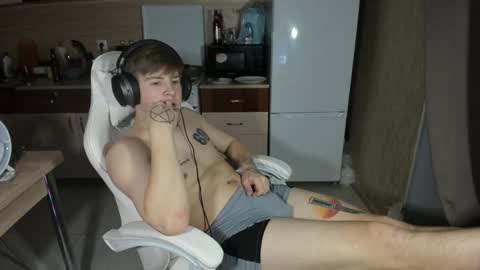 Snapshot of ray_hill chatting on 1, 12, 2024 Ray online show from 1, 12, 2024