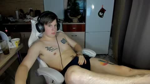 Snapshot of ray_hill chatting on 27, 12, 2024 Ray online show from 27, 12, 2024