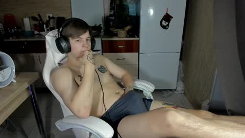 Snapshot of ray_hill chatting on 28, 12, 2024 Ray online show from 28, 12, 2024