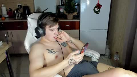 Snapshot of ray_hill chatting on 4, 1, 2025 Ray online show from 4, 1, 2025