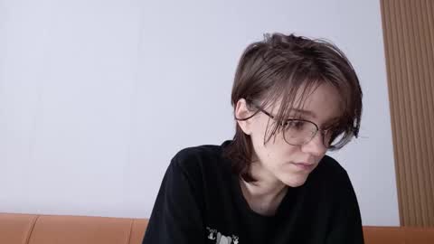 Ray-Ray online show from 12, 3, 2026