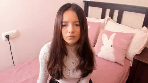 Snapshot of raychell_black chatting on 2, 2, 2025 Raychell Black online show from 2, 2, 2025