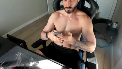 raysexparty online show from 28, 4, 2026