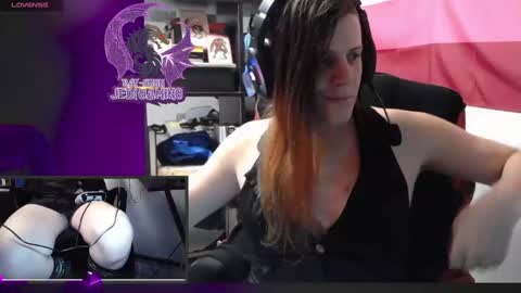 Snapshot of raysuon chatting on 13, 12, 2024 Rae-Suon online show from 13, 12, 2024