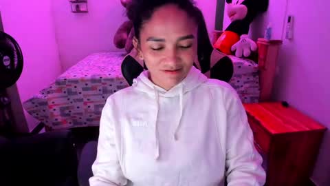 Snapshot of rayza_mature_ chatting on 3, 6, 2026 Danna online show from 3, 6, 2026