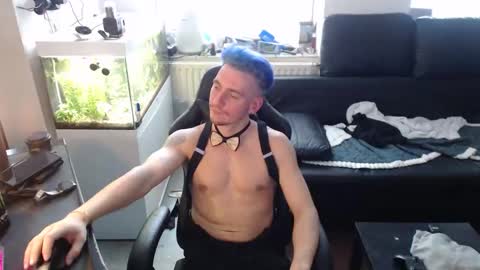 Rayzel online show from 7, 1, 2026