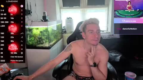 Rayzel White online show from 2, 6, 2026