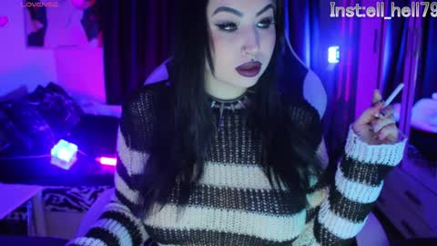 Snapshot of razor_claw chatting on 12, 1, 2026 My kittensIm on vacation until July 25th. You can join the fan club free content online show from 12, 1, 2026