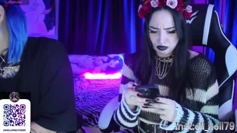 Snapshot of razor_claw chatting on 13, 2, 2026 My kittensIm on vacation until July 25th. You can join the fan club free content online show from 13, 2, 2026