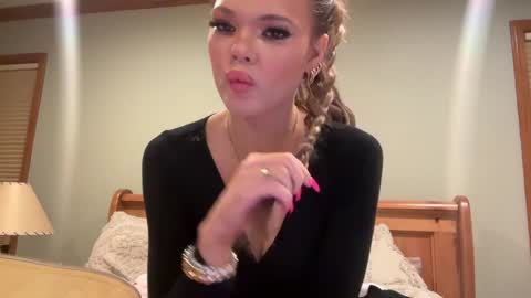 Snapshot of realjadebri chatting on 14, 1, 2025 Jade online show from 14, 1, 2025